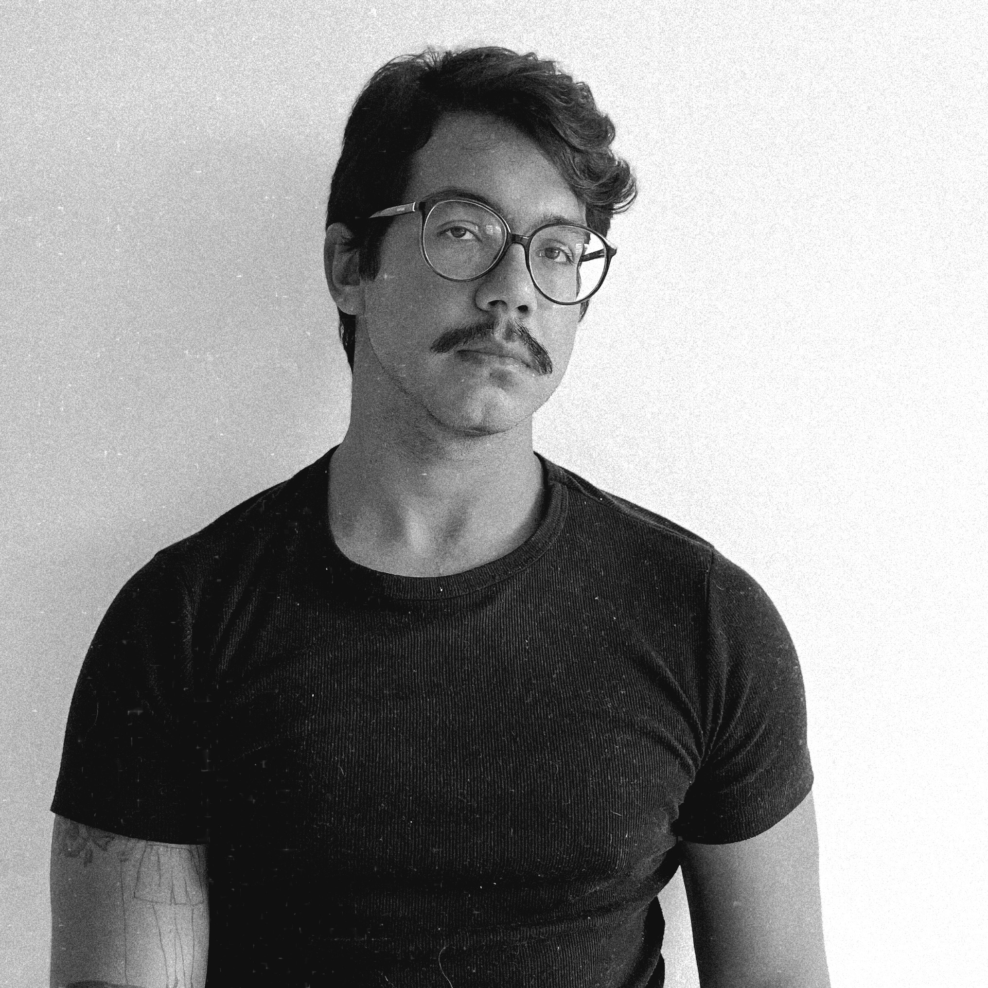 YANN MAIA – Sobre o ato de nadar