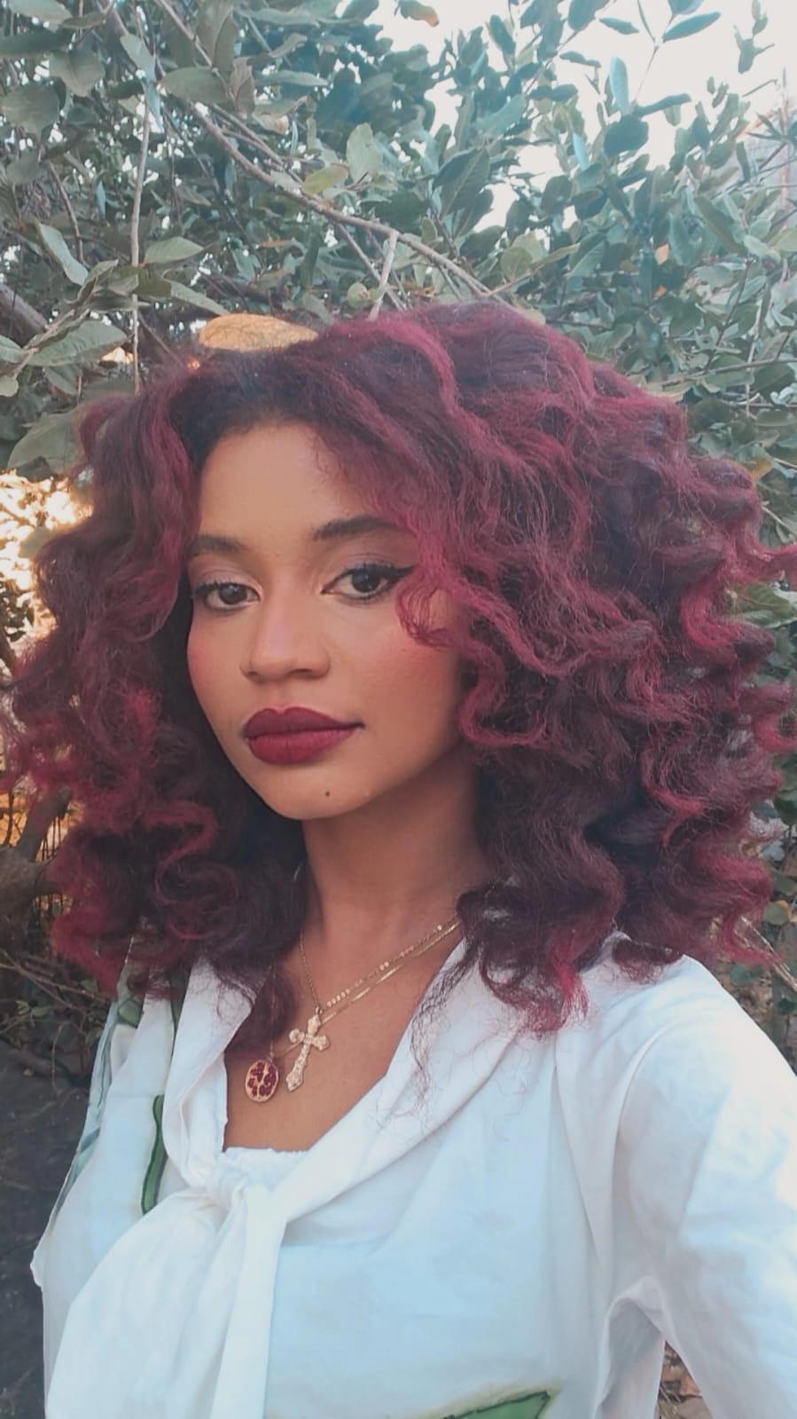 MARIA EMANUELLE: 3 poemas