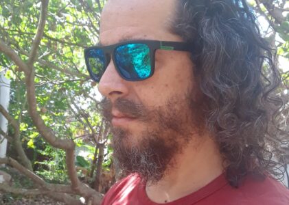 WILLIAM RAMIRES – Comendo papel [conto]