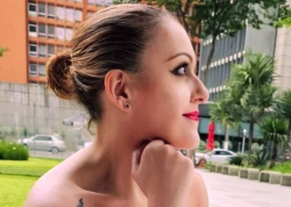 DENISE CAMARGO LANCIA – Pinceladas de Rebeldia [conto]