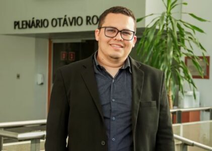 BRUNO CENA MACEDO – Fiar, chorar e esperar [conto]