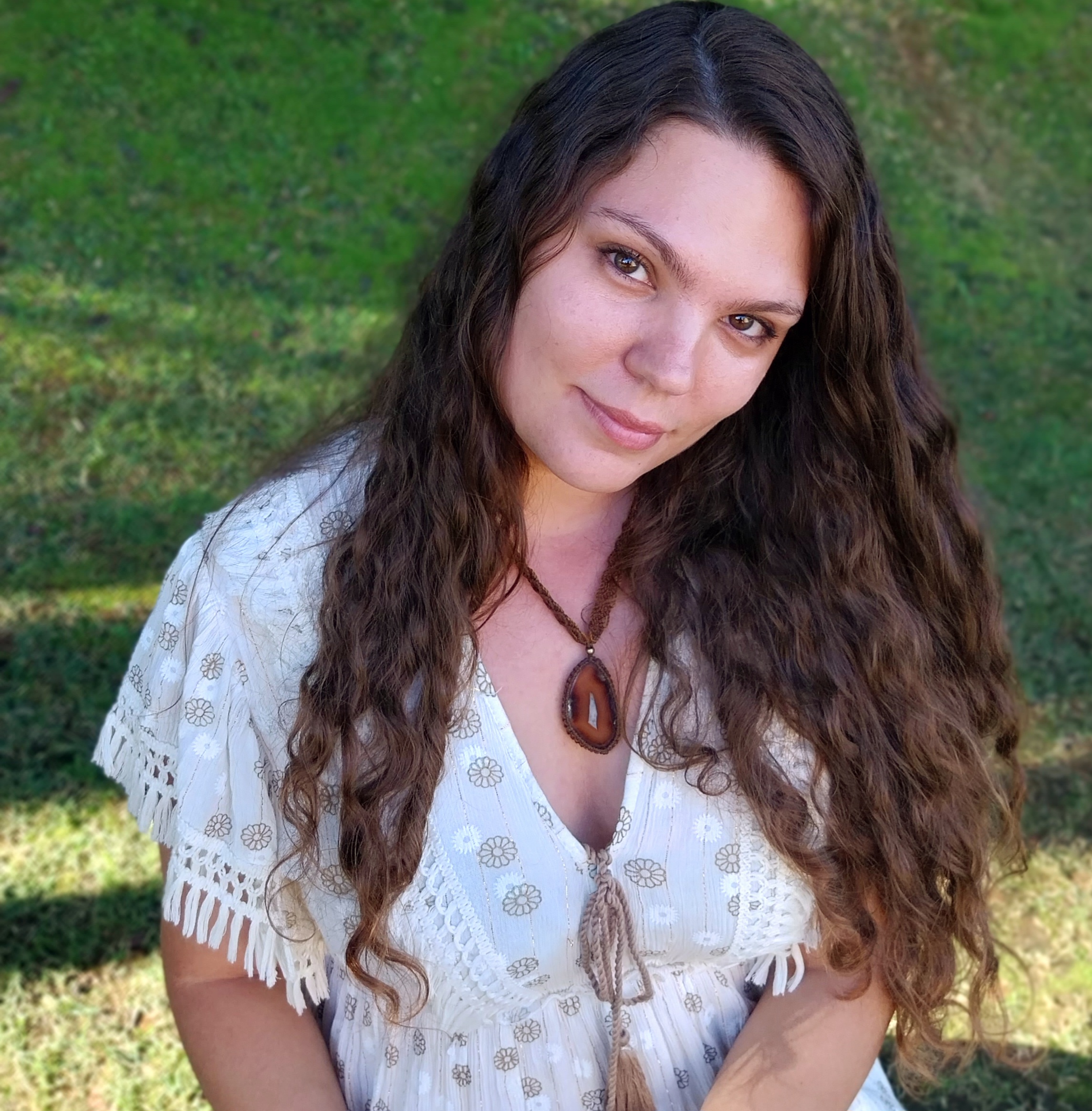 Intenso, solar, inquietante: Veemente como o sol