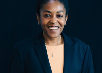 NAVALHAR É PRECISO – TAMARA ISAAC [entrevista]