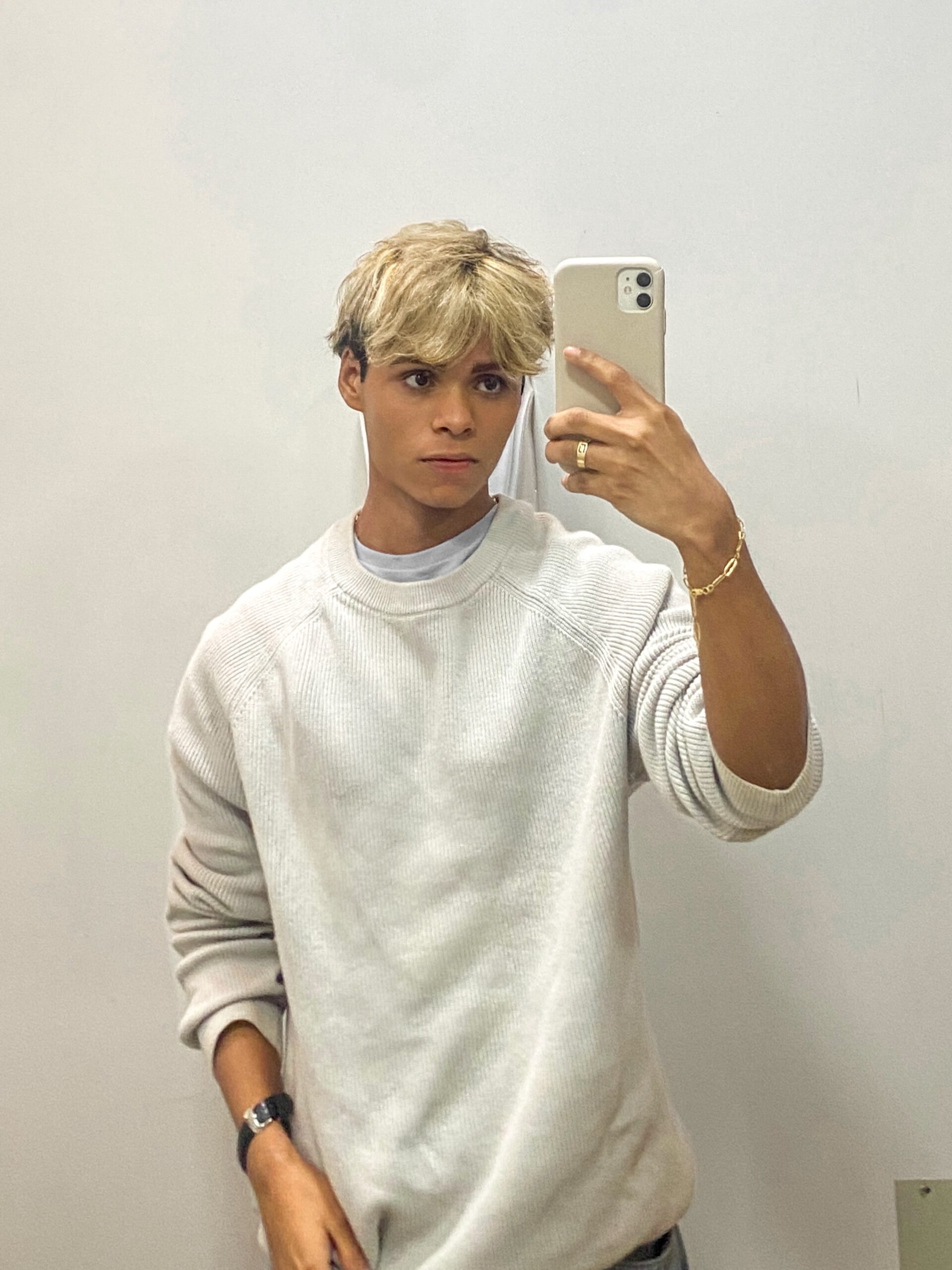 PEDRO SANCHES VIRGOLINO – Anos dourados [conto]