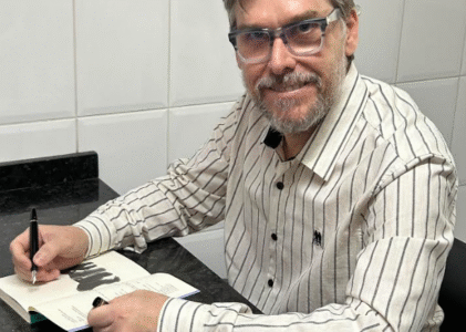 WHISNER FRAGA – As fomes inaugurais [resenha]