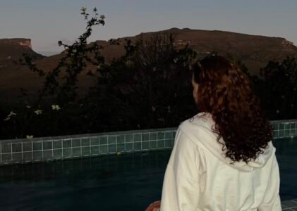 ANA MARIJARDE – Red [conto]