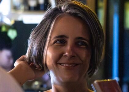 JULIANA ORTEGOSA – 7 poemas