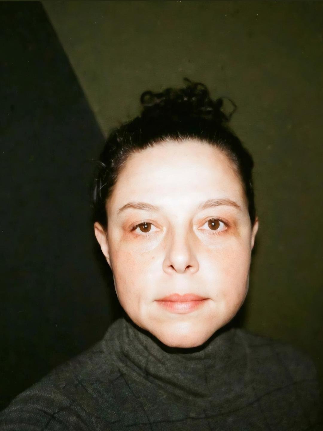 ADRIANA MASSOCATO – Enquanto caía me distraí [resenha]